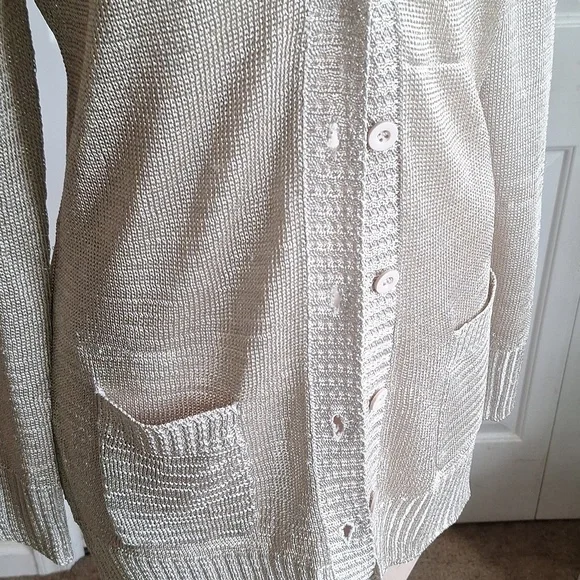 🎁Chic Metallic Cardigan Sweater Size M FREE with any Bundle Purchase - Picture 9 of 13